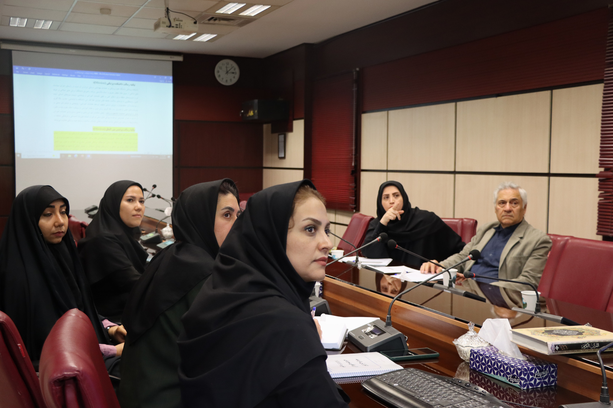 جلسه اعتباربخشی MBSS  با محوریت بررسی حوزه های 1 و7  برگزار شد.