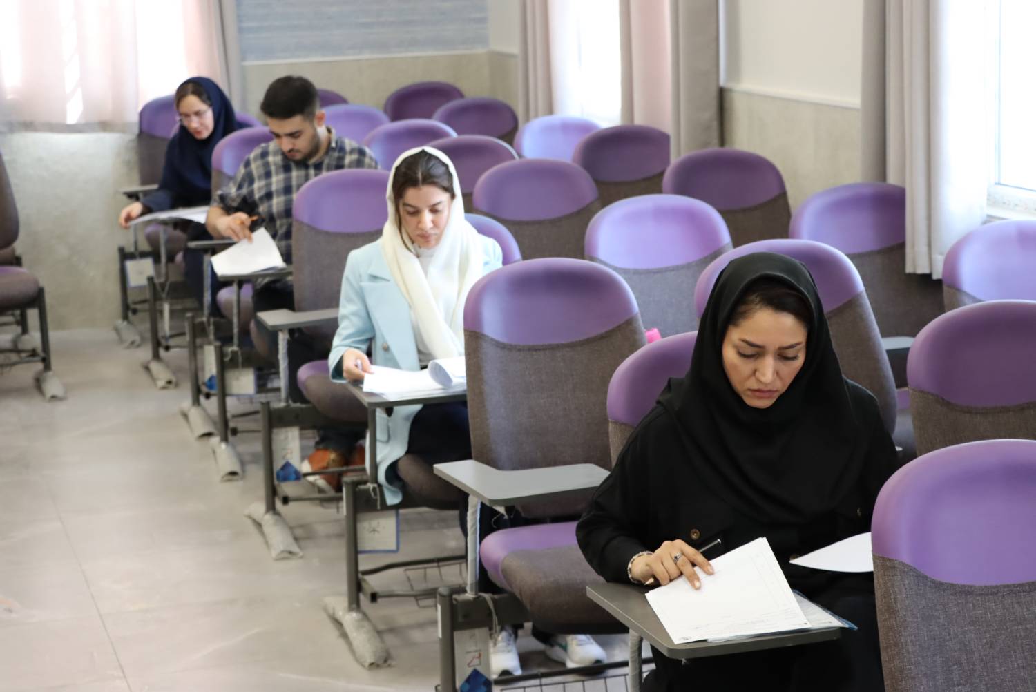برگزاری مرحله نخست ارزیابی متقاضیان همکاری با گروه زبان انگلیسی کالج بین‌الملل دانشگاه علوم پزشکی ایران