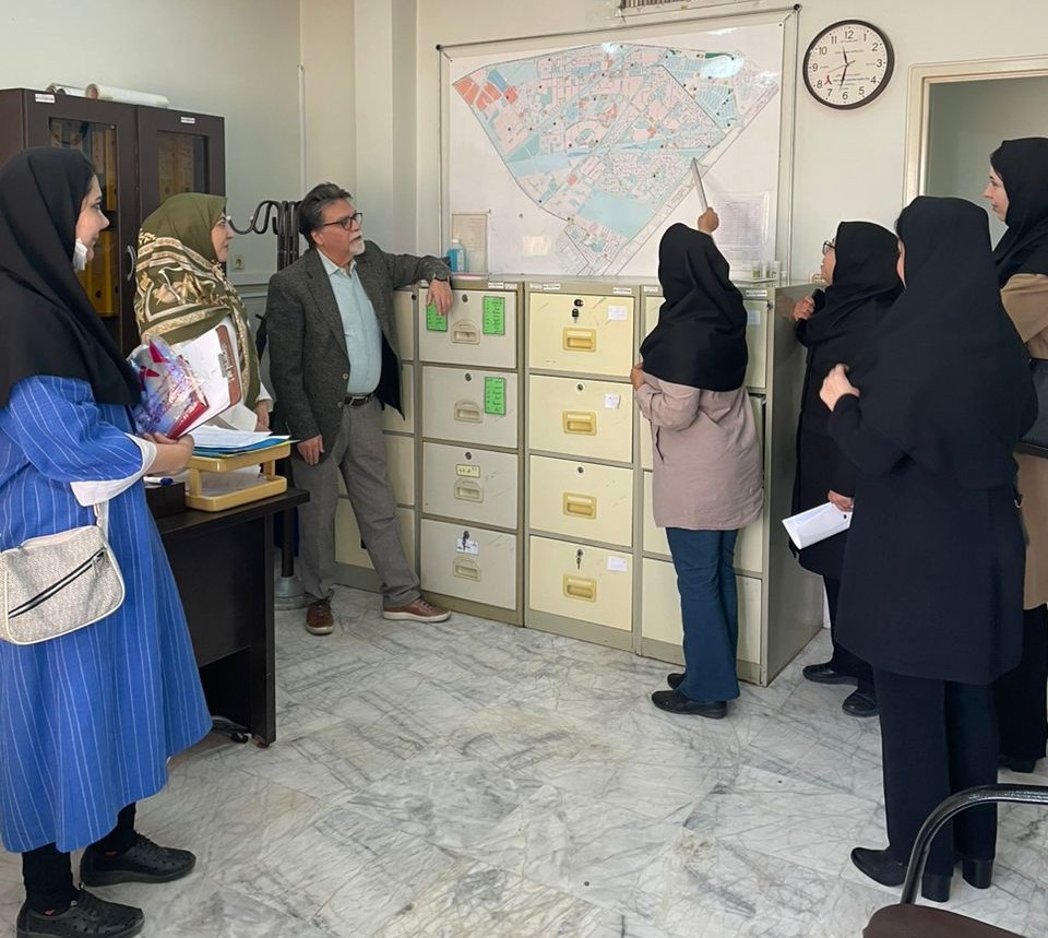 بازدید میدانی کارشناسان دانشگاه علوم پزشکی از زیرساختهای طرح «شهر سالم» در شهرستان شهریاربا تأکید بر مشارکت بینبخشی و مردمیمحوری انجام شد